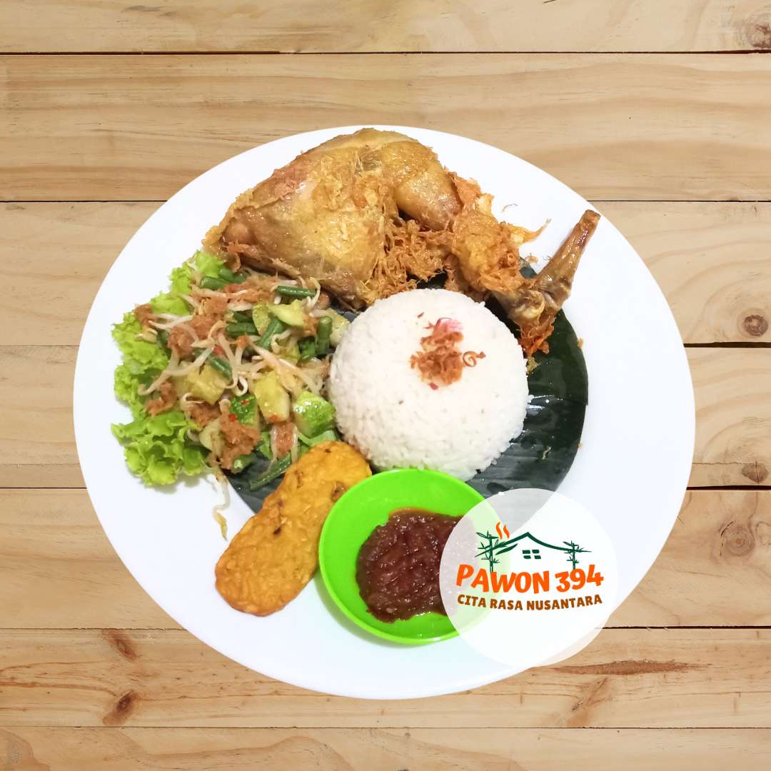 Ayam Goreng Telur Ayam Goreng Telur